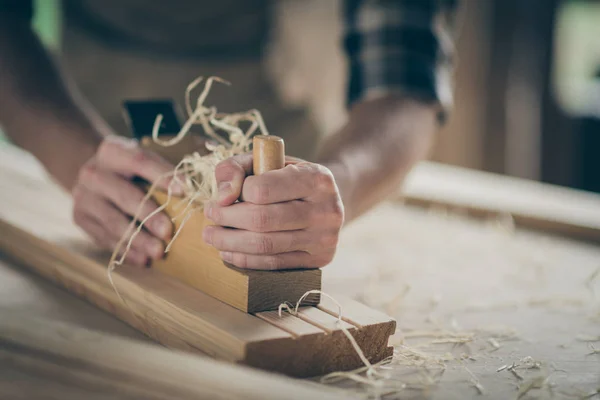 Yaser Alsattari Furniture Repair and Restoration